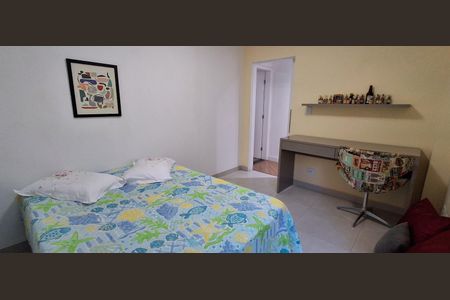 Casa de condomínio à venda com 194m², 3 quartos e 3 vagasQuarto 1