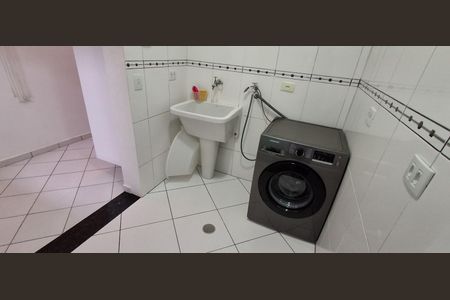 Casa de condomínio à venda com 194m², 3 quartos e 3 vagasÁrea de Serviço