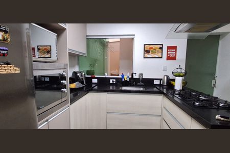 Casa de condomínio à venda com 194m², 3 quartos e 3 vagasCozinha