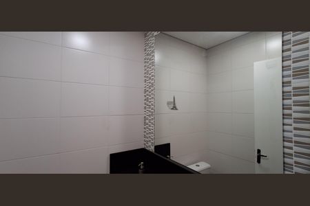 Casa de condomínio à venda com 194m², 3 quartos e 3 vagasBanheiro Social