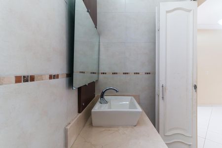 Casa para alugar com 180m², 3 quartos e 4 vagas Casa para alugar com 180m², 3 quartos e 4 vagasLavabo