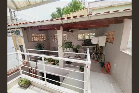 Casa à venda com 200m², 2 quartos e 1 vaga