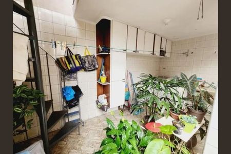 Casa à venda com 200m², 2 quartos e 1 vaga