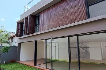 Casa à venda com 523m², 4 quartos e 4 vagas