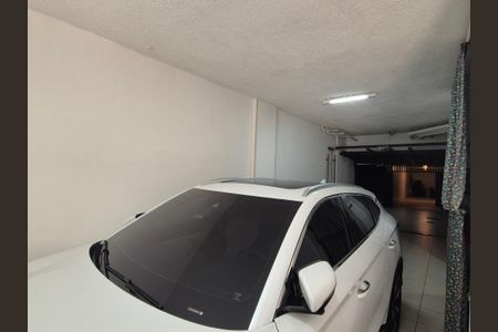 Casa de condomínio à venda com 200m², 3 quartos e 2 vagas Casa de condomínio à venda com 200m², 3 quartos e 2 vagasGaragem