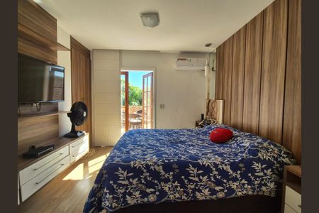 Casa de condomínio à venda com 200m², 3 quartos e 2 vagas Casa de condomínio à venda com 200m², 3 quartos e 2 vagasSuite 2