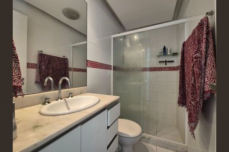 Casa de condomínio à venda com 200m², 3 quartos e 2 vagas Casa de condomínio à venda com 200m², 3 quartos e 2 vagasBaheiro