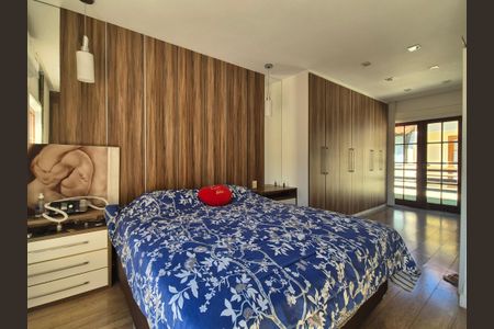 Casa de condomínio à venda com 200m², 3 quartos e 2 vagas Casa de condomínio à venda com 200m², 3 quartos e 2 vagasSuite 2