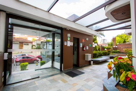 Apartamento à venda com 200m², 3 quartos e 2 vagas Apartamento à venda com 200m², 3 quartos e 2 vagasÁrea comum