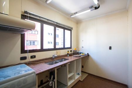 Apartamento à venda com 200m², 3 quartos e 2 vagas Apartamento à venda com 200m², 3 quartos e 2 vagasCozinha