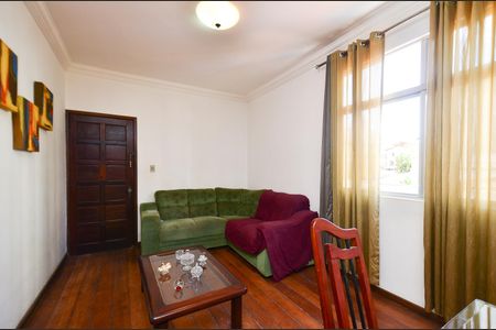 Apartamento à venda com 90m², 3 quartos e 2 vagasSala