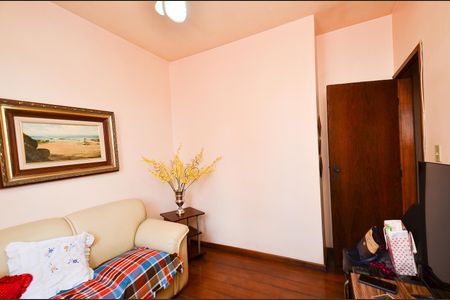 Apartamento à venda com 90m², 3 quartos e 2 vagasQuarto 2