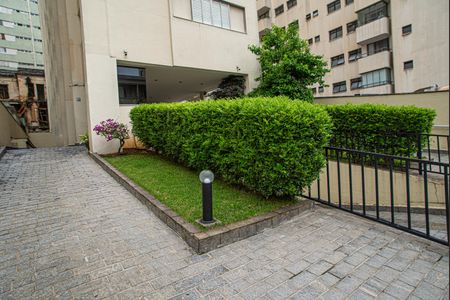 Apartamento à venda com 43m², 1 quarto e sem vaga Apartamento à venda com 43m², 1 quarto e sem vagaÁrea comum - Entrada do Edifício