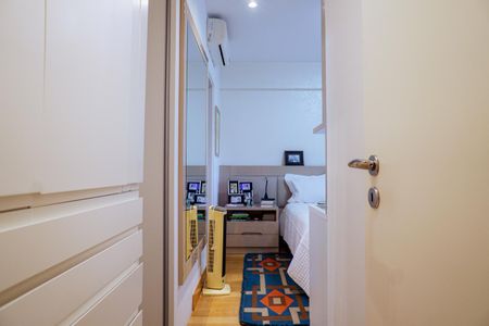 Apartamento à venda com 180m², 4 quartos e 4 vagasSuíte 1