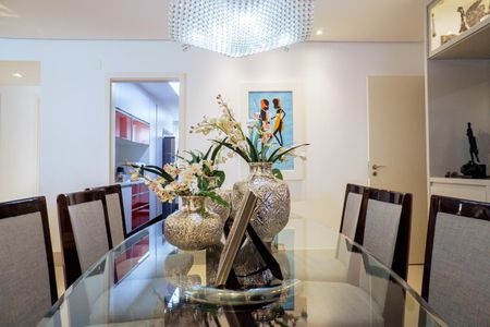 Apartamento à venda com 180m², 4 quartos e 4 vagasSala