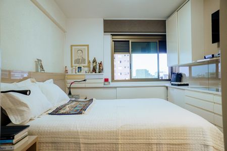 Apartamento à venda com 180m², 4 quartos e 4 vagasSuíte 1