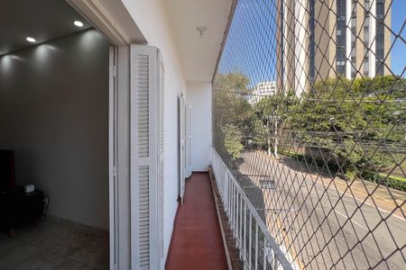Apartamento à venda com 135m², 2 quartos e sem vaga Apartamento à venda com 135m², 2 quartos e sem vagaVaranda