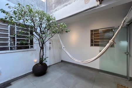 Apartamento à venda com 135m², 2 quartos e sem vaga Apartamento à venda com 135m², 2 quartos e sem vagaQuintal