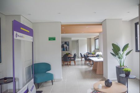 Apartamento à venda com 43m², 2 quartos e 1 vaga Apartamento à venda com 43m², 2 quartos e 1 vagaÁrea comum - Salão de festas