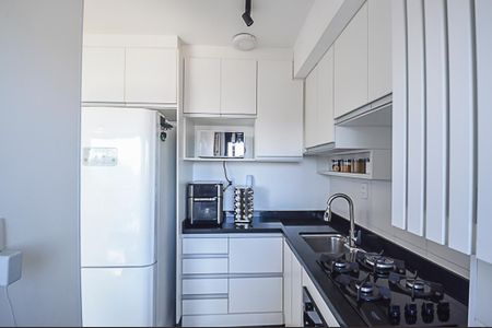 Apartamento à venda com 43m², 2 quartos e 1 vaga Apartamento à venda com 43m², 2 quartos e 1 vagaCozinha e Área de Serviço