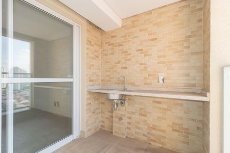 Apartamento à venda com 77m², 3 quartos e 2 vagasVaranda