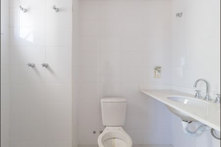 Apartamento à venda com 77m², 3 quartos e 2 vagasBanheiro da Suíte