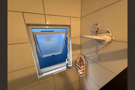 Apartamento à venda com 48m², 2 quartos e 1 vaga Apartamento à venda com 48m², 2 quartos e 1 vagaBanheiro