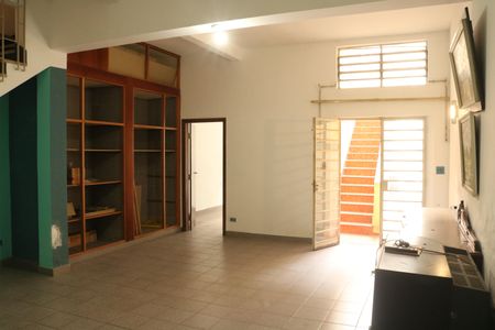 Casa à venda com 320m², 3 quartos e 4 vagasSala 2