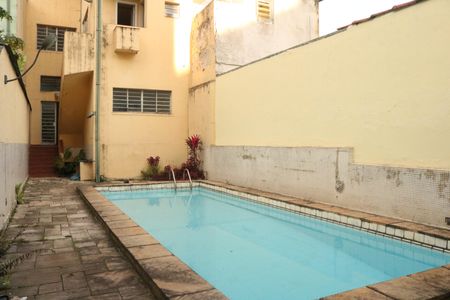 Casa à venda com 320m², 3 quartos e 4 vagasQuintal