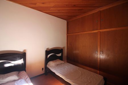 Casa à venda com 380m², 3 quartos e 4 vagasQuarto 2