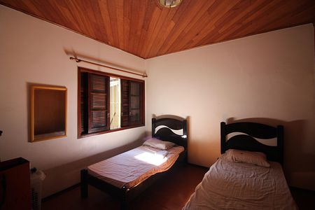 Casa à venda com 380m², 3 quartos e 4 vagasQuarto 2