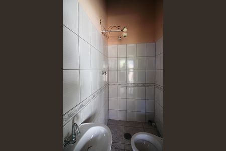 Casa à venda com 380m², 3 quartos e 4 vagasBanheiro de Serviço