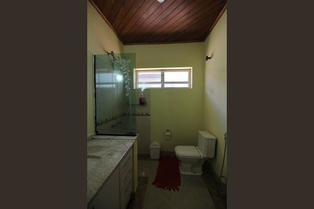 Casa à venda com 380m², 3 quartos e 4 vagasBanheiro Social 1