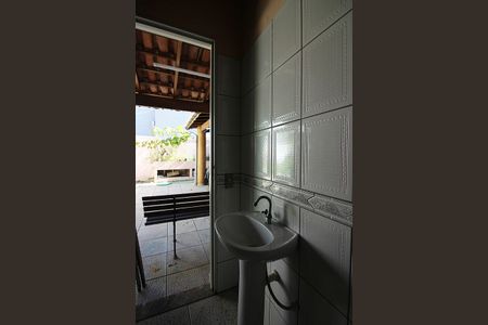 Casa à venda com 380m², 3 quartos e 4 vagasBanheiro de Serviço