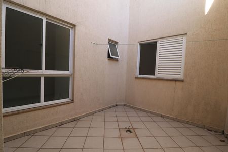 Apartamento à venda com 100m², 3 quartos e 2 vagasQuintal