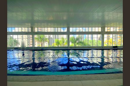 Apartamento à venda com 115m², 3 quartos e 2 vagas Apartamento à venda com 115m², 3 quartos e 2 vagasÁrea comum - P{iscina Coberta