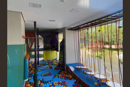 Apartamento à venda com 115m², 3 quartos e 2 vagas Apartamento à venda com 115m², 3 quartos e 2 vagasÁrea comum - Briquedoteca