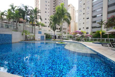 Apartamento à venda com 115m², 3 quartos e 2 vagas Apartamento à venda com 115m², 3 quartos e 2 vagasÁrea comum - Piscina 3