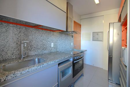 Apartamento à venda com 115m², 3 quartos e 2 vagasCozinha