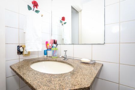 Apartamento à venda com 55m², 2 quartos e 1 vaga Apartamento à venda com 55m², 2 quartos e 1 vagaBanheiro