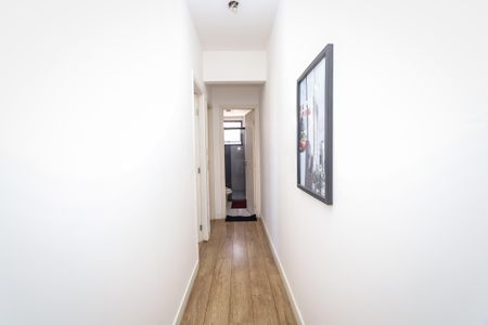 Apartamento à venda com 55m², 2 quartos e 1 vaga Apartamento à venda com 55m², 2 quartos e 1 vagaCorredor