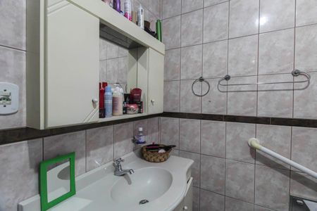 Casa à venda com 95m², 2 quartos e 1 vaga Casa à venda com 95m², 2 quartos e 1 vagaBanheiro