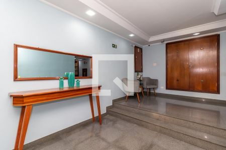 Apartamento à venda com 70m², 2 quartos e sem vagaÁrea comum - Hall social