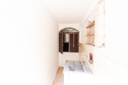 Casa à venda com 85m², 2 quartos e 1 vagaÁrea de Serviço