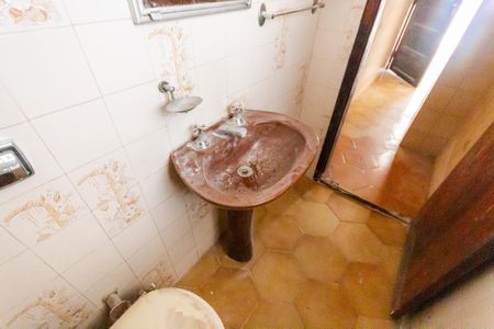 Casa à venda com 85m², 2 quartos e 1 vagaBanheiro Social