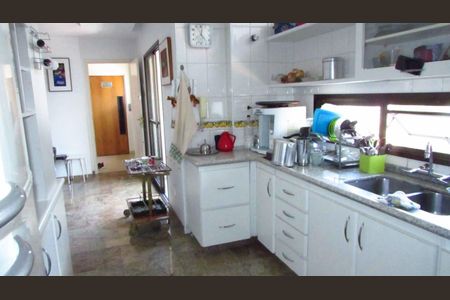 Apartamento à venda com 226m², 3 quartos e 3 vagas