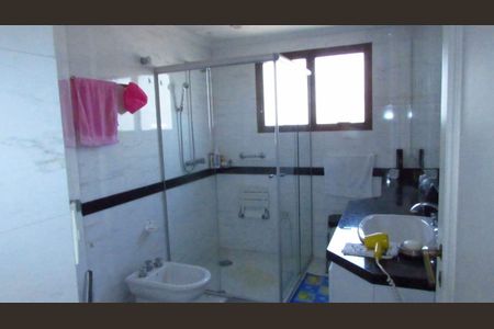 Apartamento à venda com 226m², 3 quartos e 3 vagas