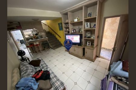 Casa à venda com 185m², 4 quartos e 2 vagas