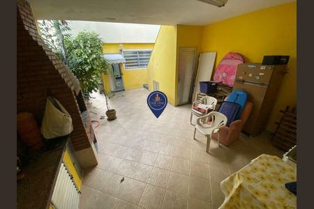 Casa à venda com 185m², 4 quartos e 2 vagas