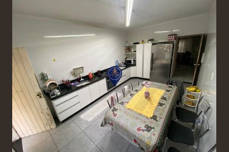 Casa à venda com 185m², 4 quartos e 2 vagas
